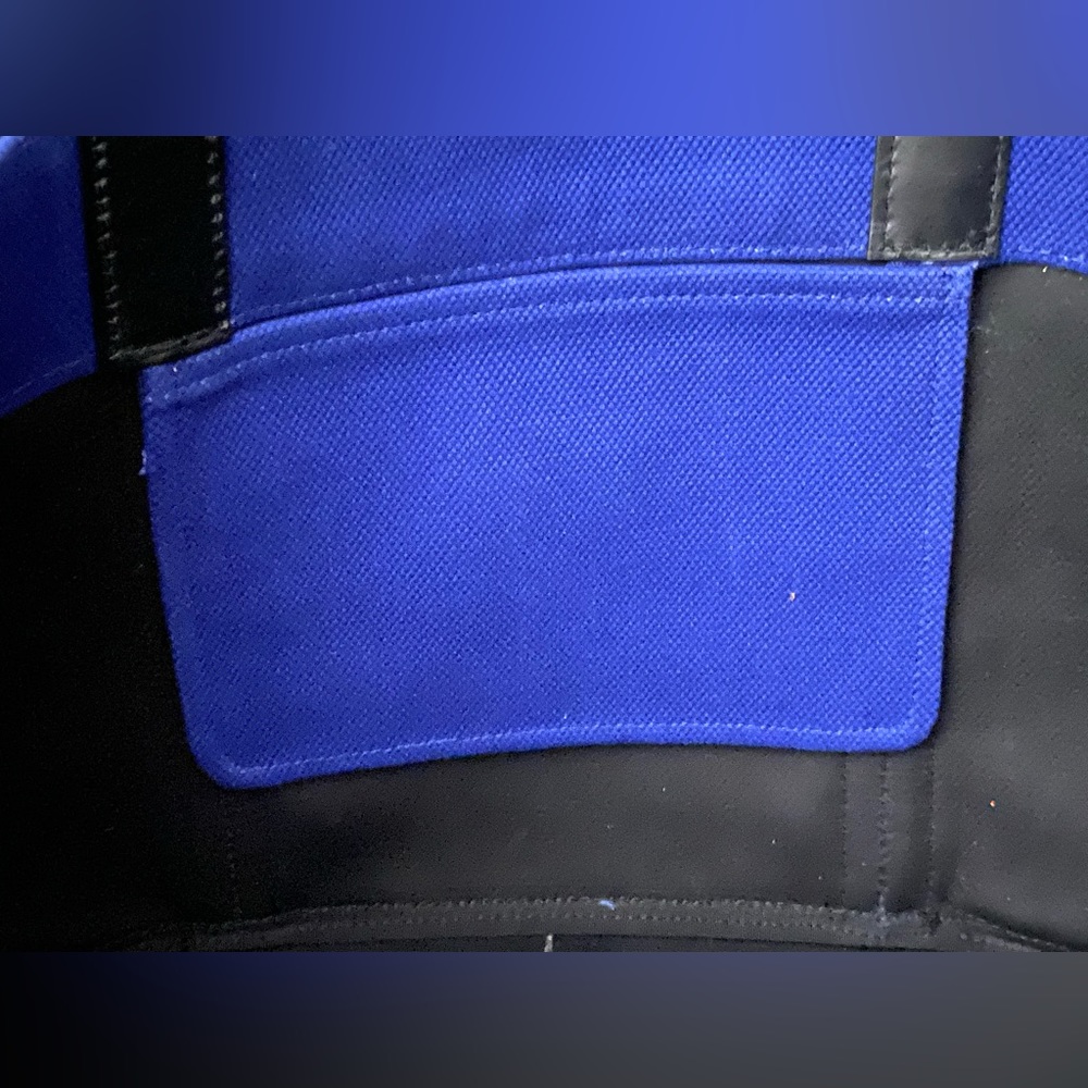 Michael Kors large blue tote. - Picture 6 of 7